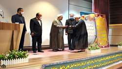 جهان و بشریت همگی امروز به دنبال منجی برای رسیدن به عدالت هستند